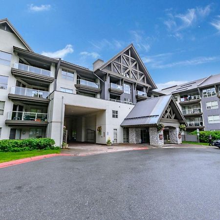 The Best Ski-In/Ski-Out At The Aspens 휘슬러 외부 사진